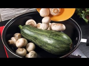 Coloque champignon na abobrinha e seu jantar está pronto! Uma receita fácil e deliciosa!